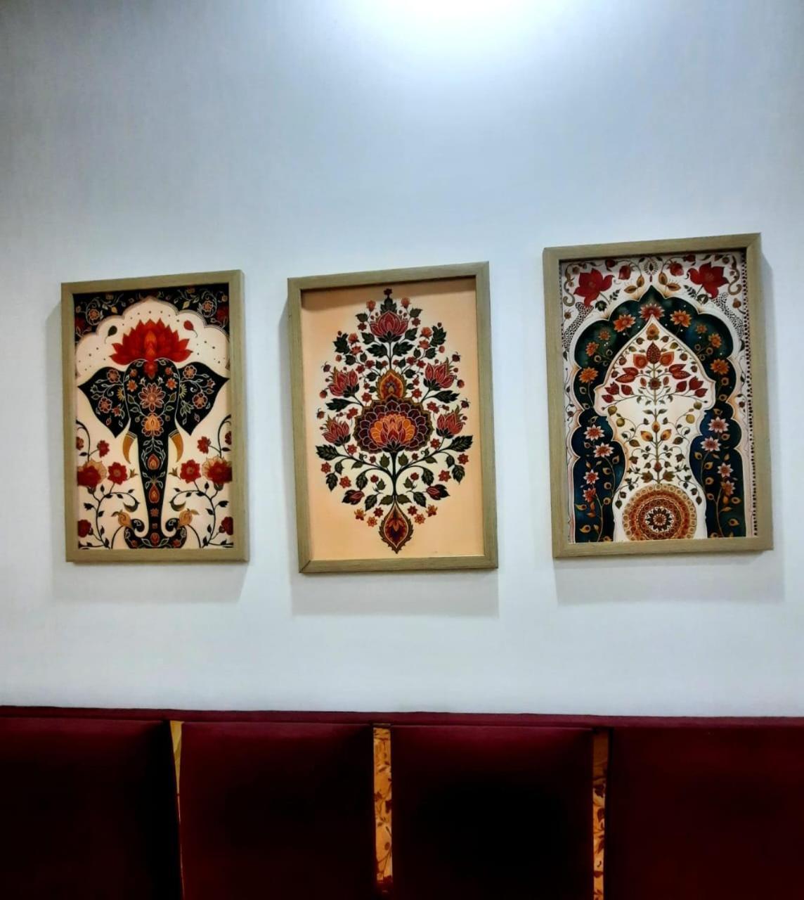 Iconic Retreat By Atulyam Stays Prayagraj Luaran gambar